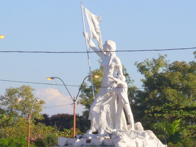 Se comprometen a restaurar el monumento a “La Residenta”, luego de 40 años