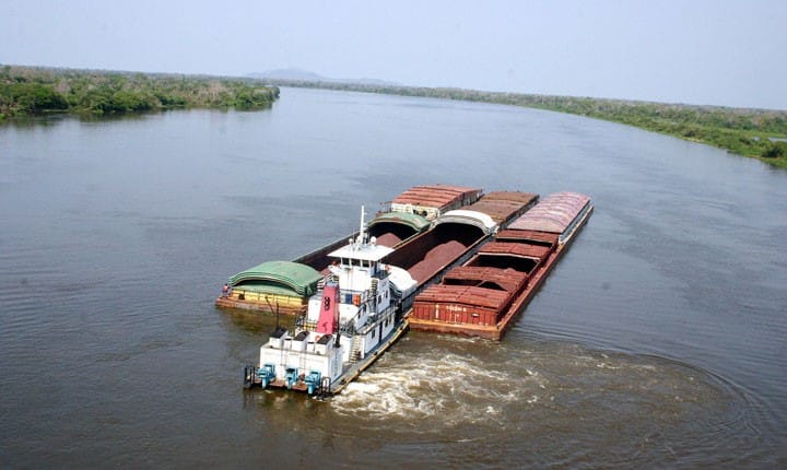 Argentina se calló ante pedido de Paraguay de suprimir el peaje sobre el río Paraná