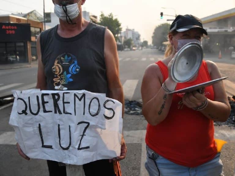 Ola de calor en Argentina obliga a su gobierno a comprar energía a Paraguay