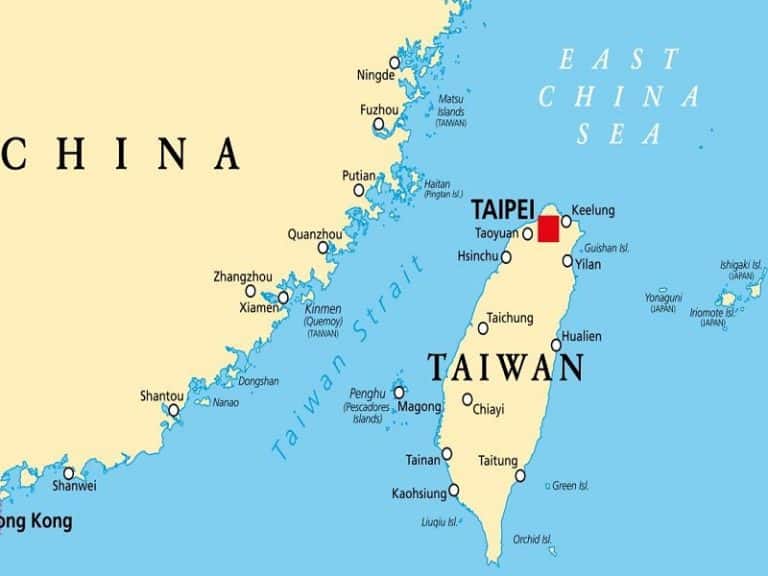 China cruza delgada línea como advertencia a Taiwán