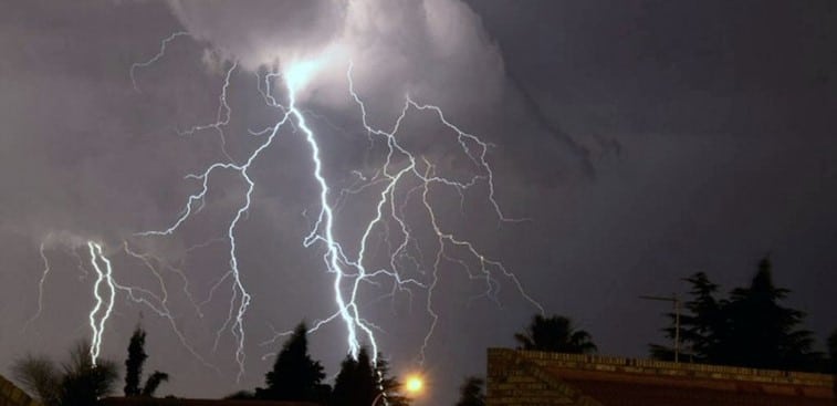 Metereología anuncia lluvias con tormentas para este fin de semana