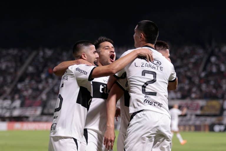 Olimpia golea a Melgar y registra nuevos records en la Copa