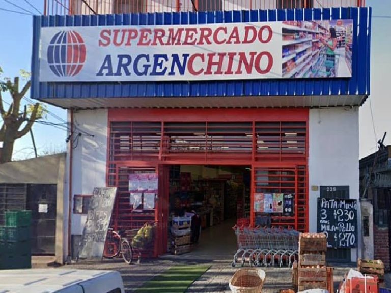 Orientales van dejando sus negocios en Argentina y analizan Paraguay como destino