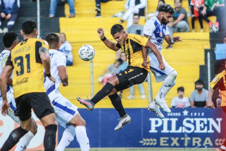 Ameliano logra victoria que consolida sus posiciones ante desteñido Guaraní