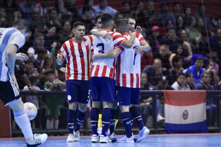 Albirroja de futsal FIFA gana primer amistoso ante Argentina