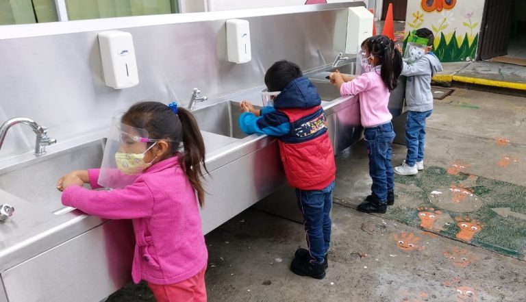 El MEC ordena la vuelta de los lavamanos en todas las escuelas por dengue y Covid