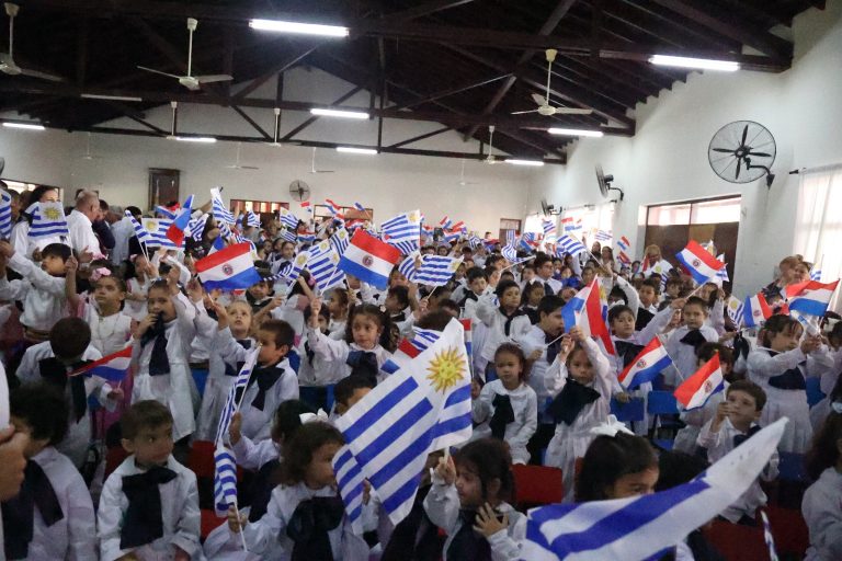 Festejaron los 100 años de la escuela Solar de Artigas