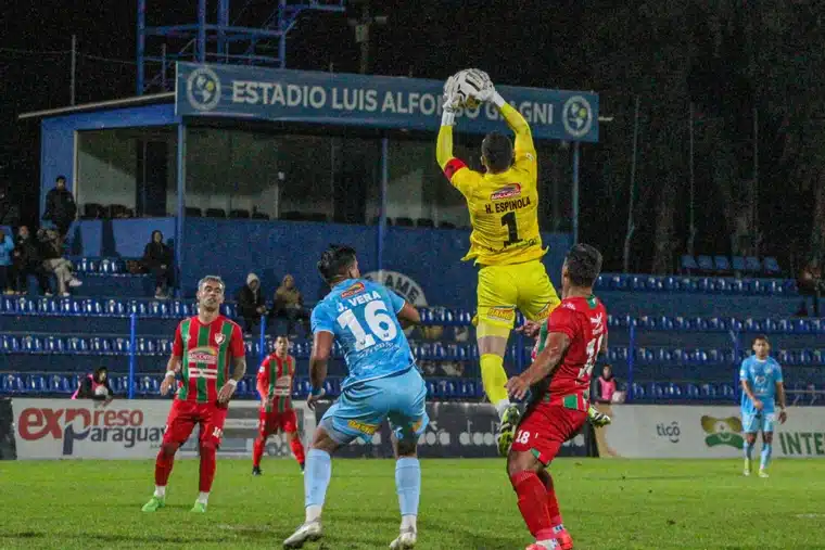 Tembetary volvió a triunfar y no le pierde pisada al lider Recoleta