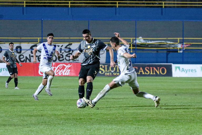 Ameliano y Libertad volvieron a empatar, esta vez por el Clausura